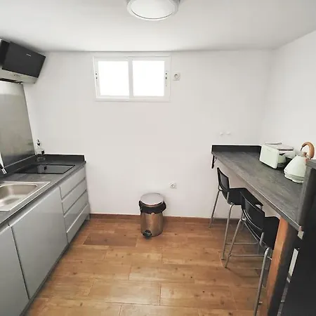 Centro Con Parking Apartment *